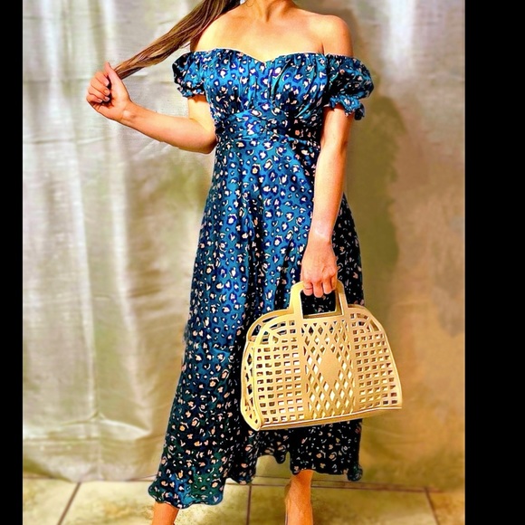 Vegan Leather Handbag - Picture 2 of 7